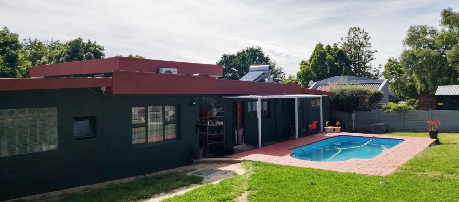 5 Bedroom Property for Sale in Pellissier Free State